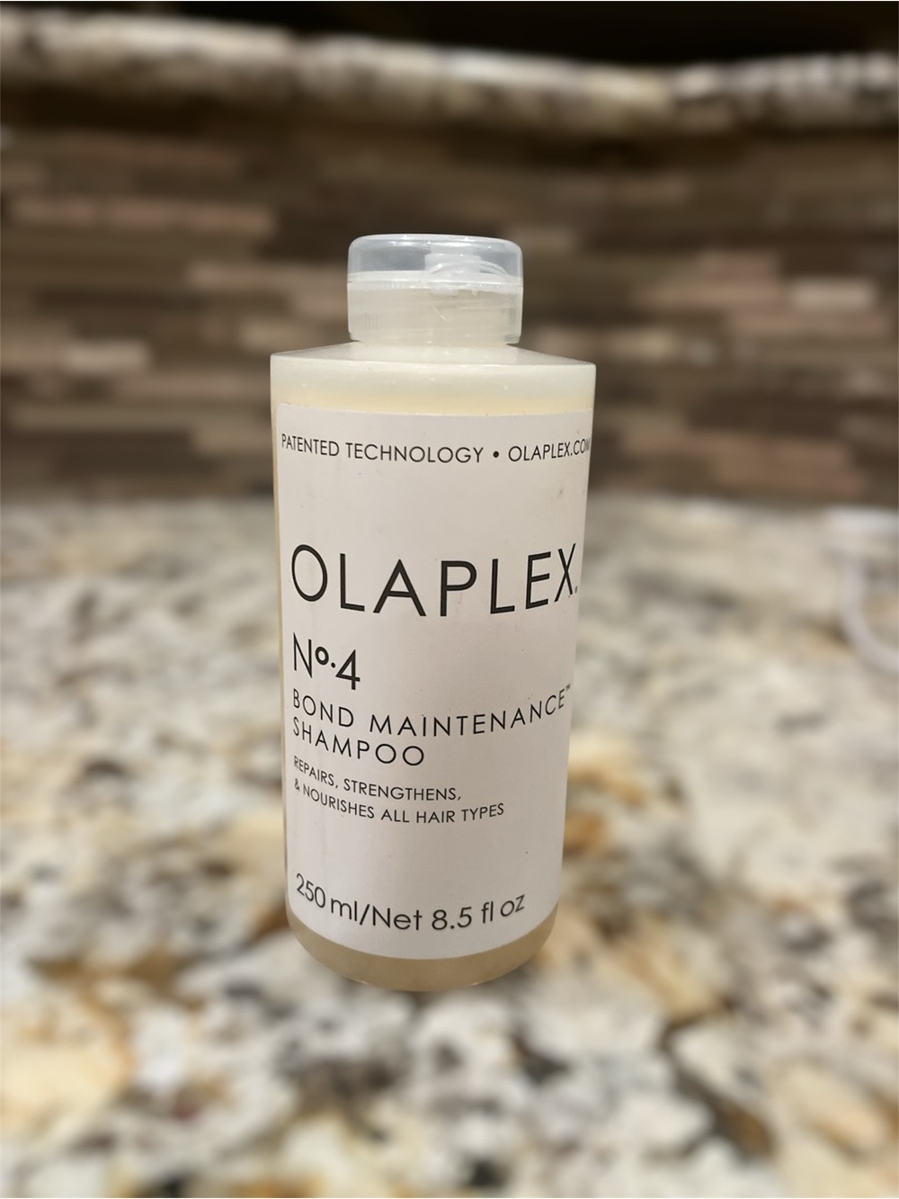 Olaplex No 4 Bond Maintenance Hair Strengthening Shampoo, 250 ml
